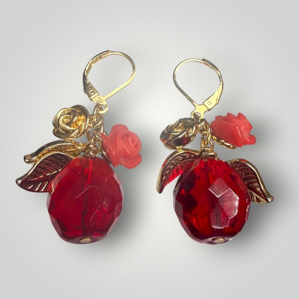 Vintage Red Faceted Glass Rose Dangle Earrings Gold Tone Floral Leverback - Picture 2 of 7